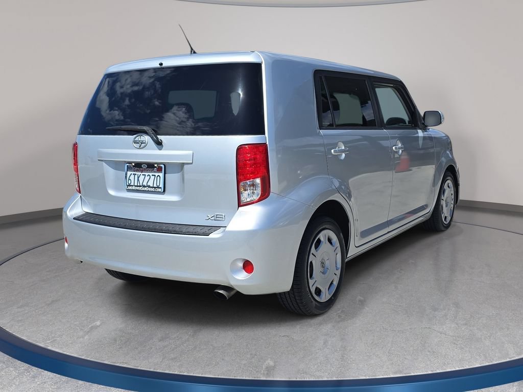 Used 2012 Scion xB FWD image 6