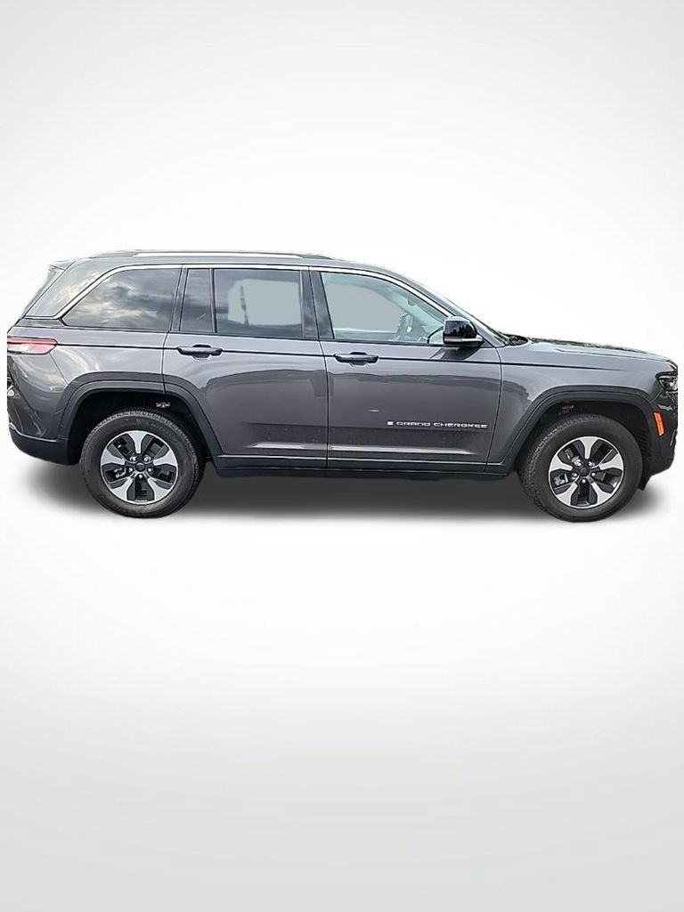 Used 2022 Jeep Grand Cherokee Limited 4xe AWD/4WD image 3