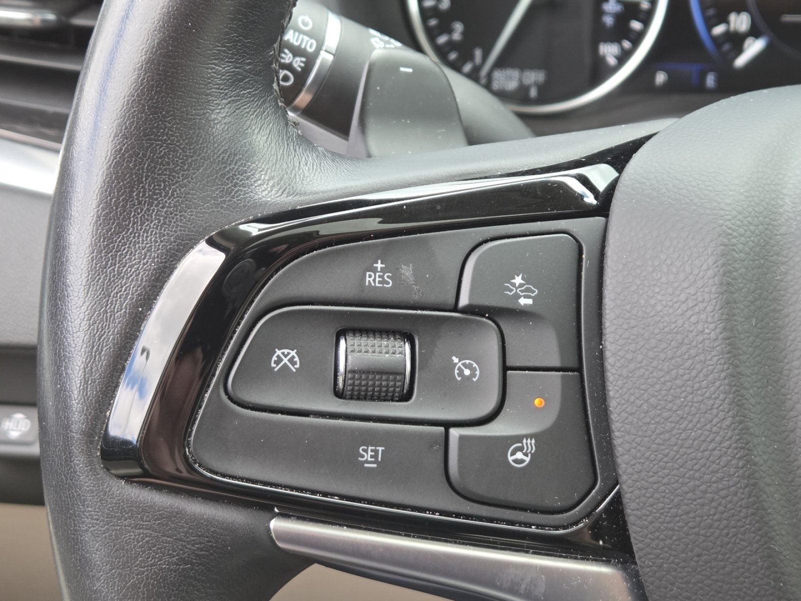 Used 2023 Buick Enclave Premium w/ Experience Buick Package AWD/4WD image 8