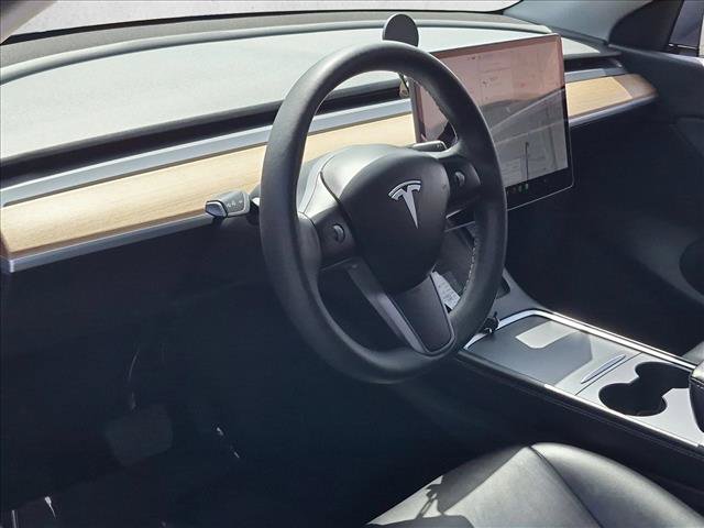 Used 2021 Tesla Model Y Long Range AWD/4WD image 10