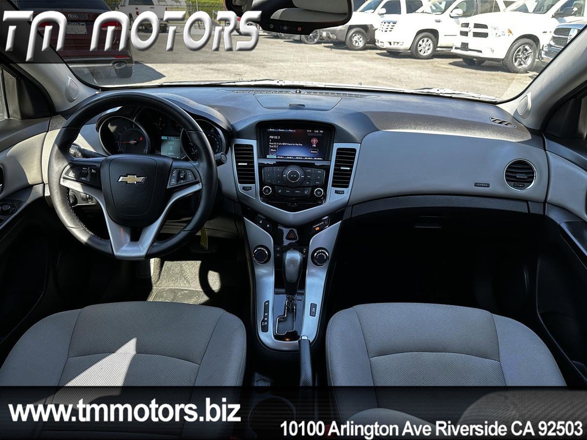 Used 2014 Chevrolet Cruze LT image 7