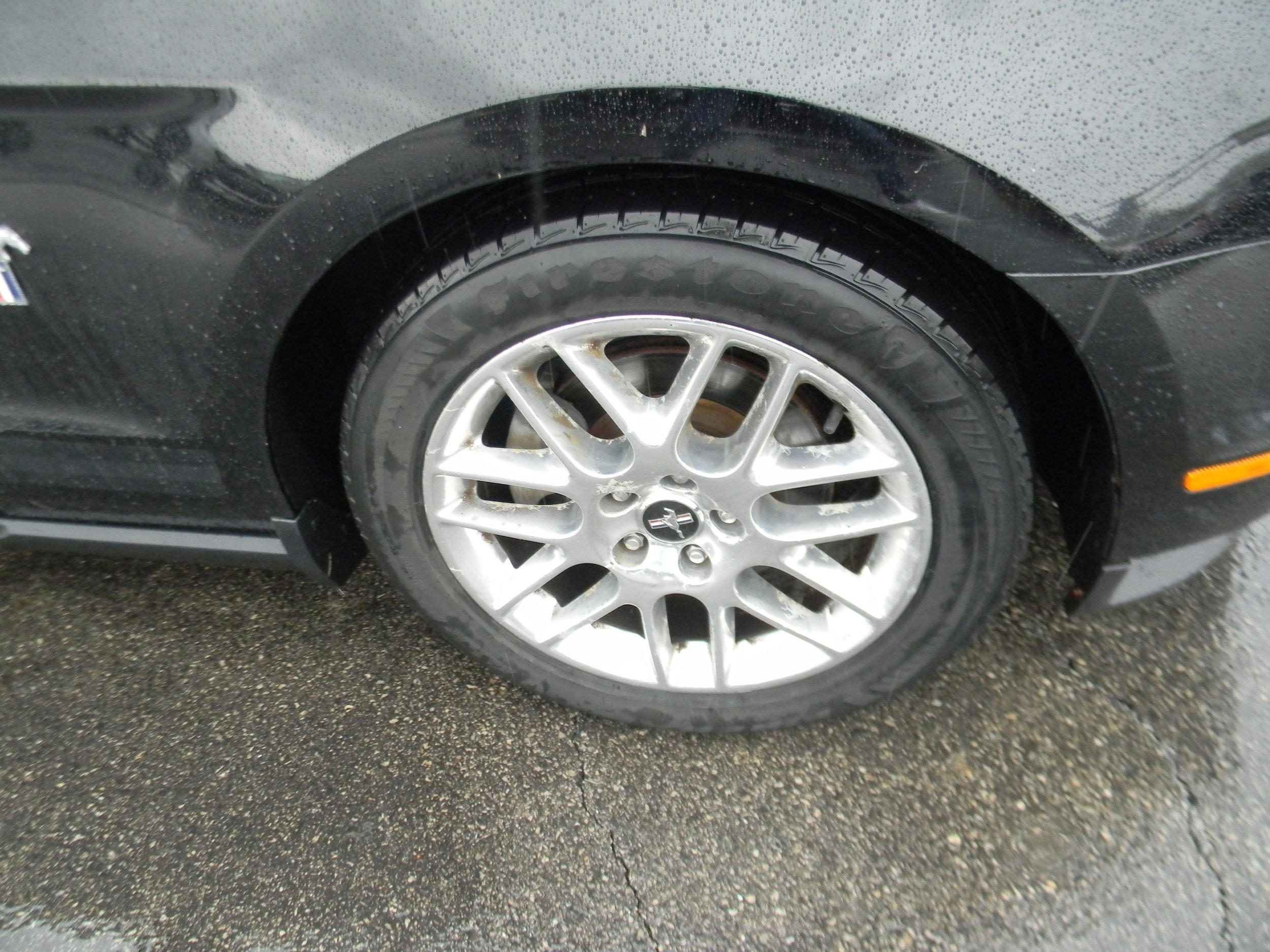 Used 2012 Ford Mustang Premium RWD image 2