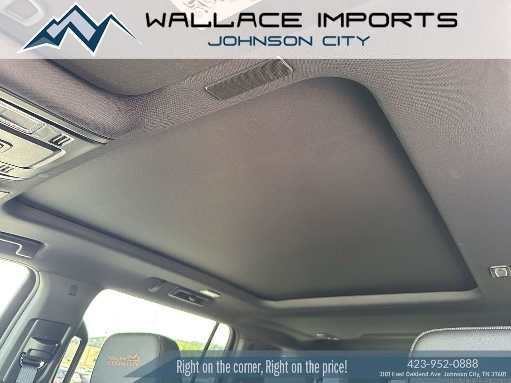 Used 2025 Chevrolet Suburban High Country w/ Sun And Tow Package AWD/4WD image 14