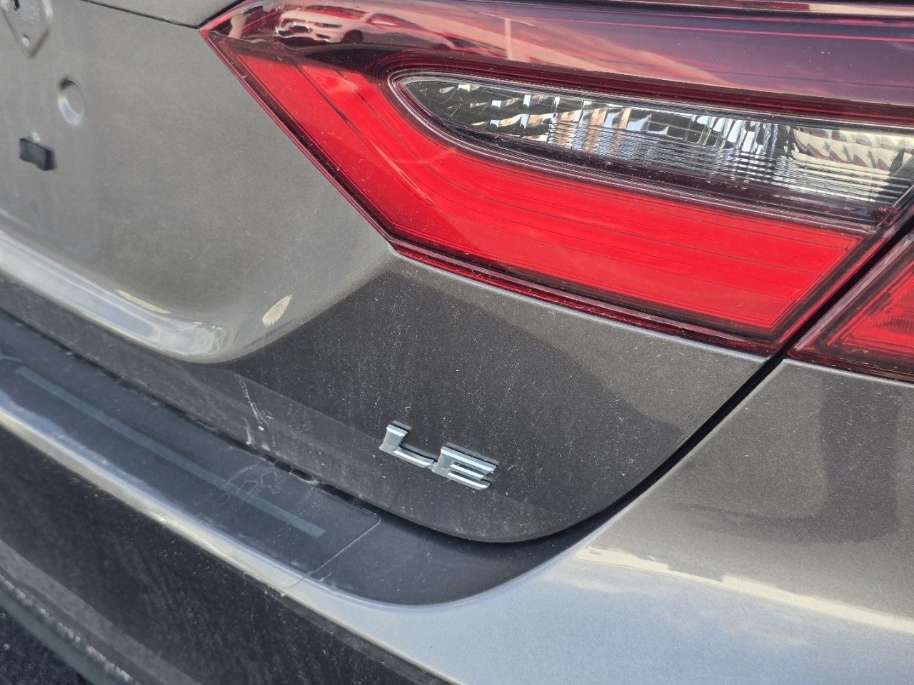 Used 2024 Toyota Camry LE FWD image 11
