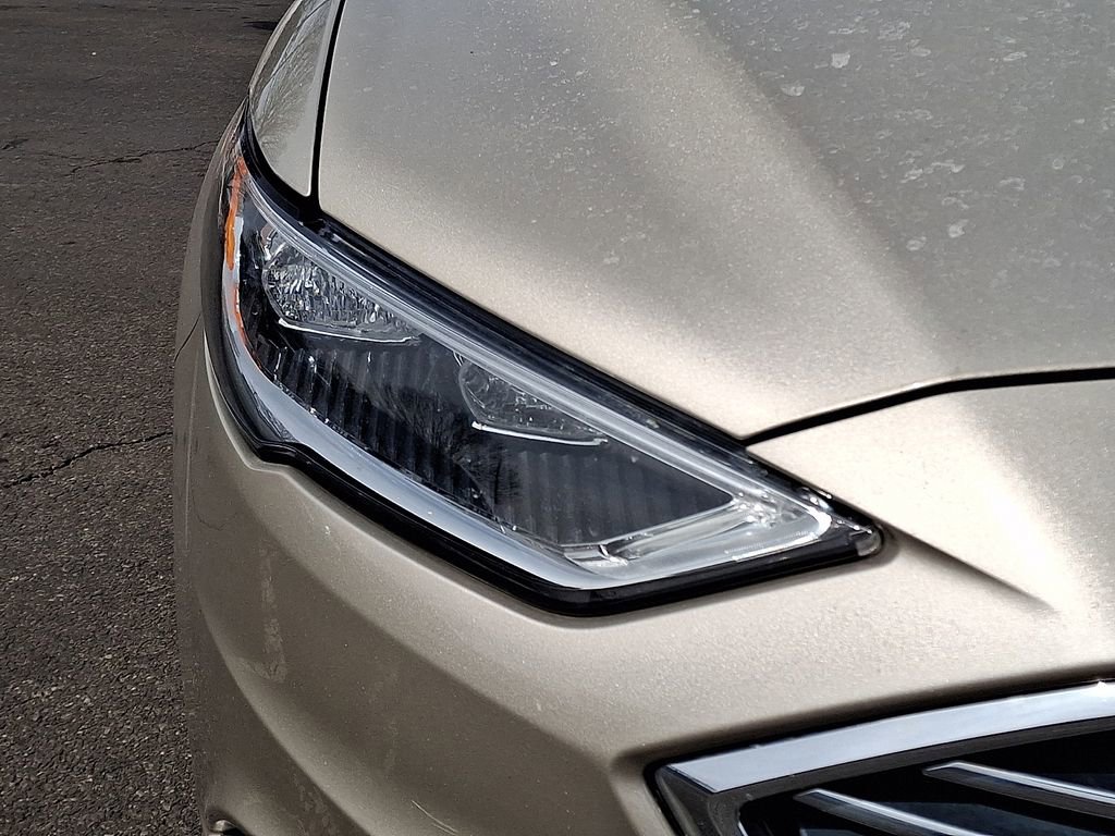 Used 2018 Ford Fusion Titanium image 12