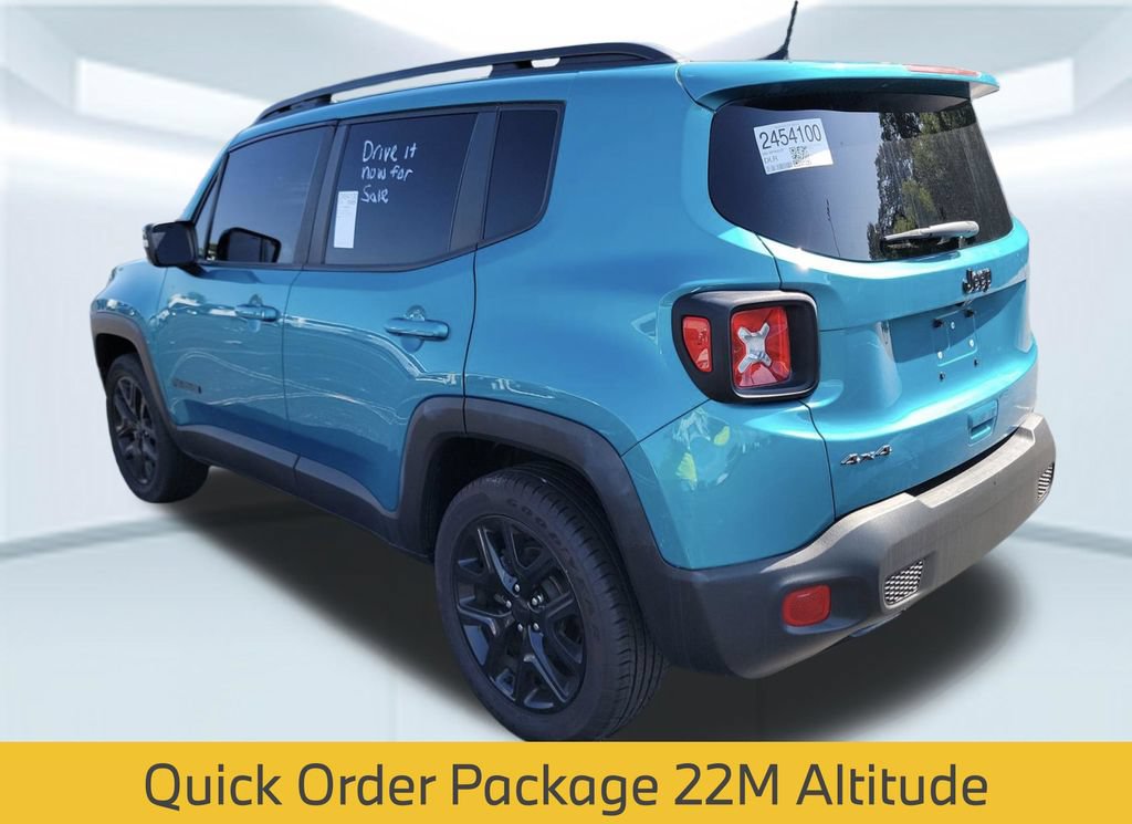 Used 2022 Jeep Renegade Altitude AWD/4WD image 4