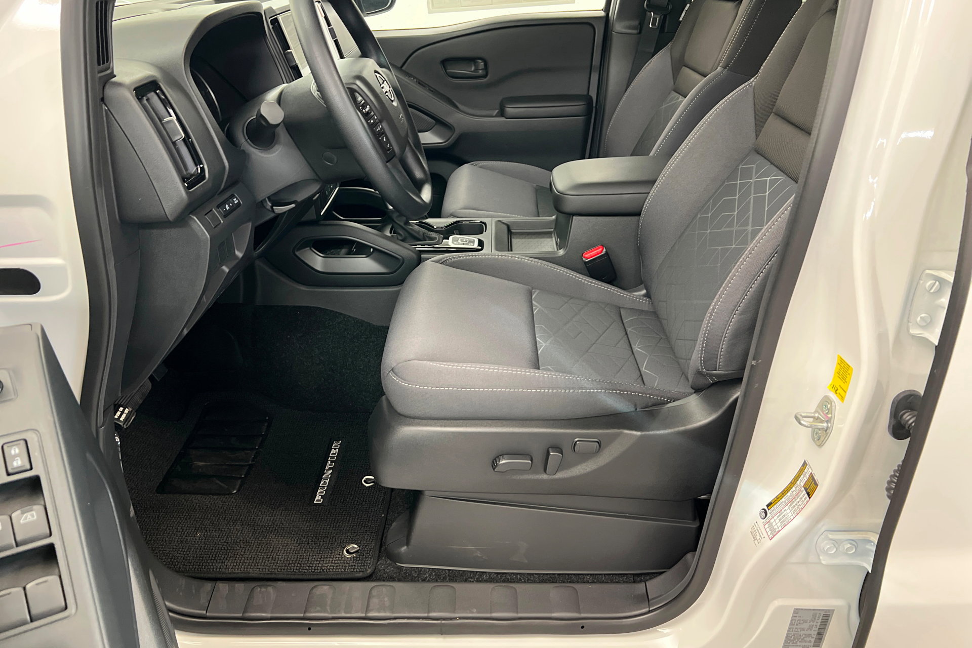 New 2026 Nissan Frontier SV w/ Tow Package AWD/4WD image 17