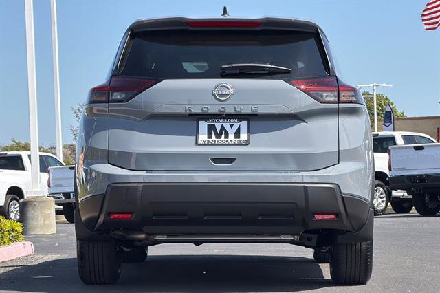 New 2026 Nissan Rogue SV FWD image 5