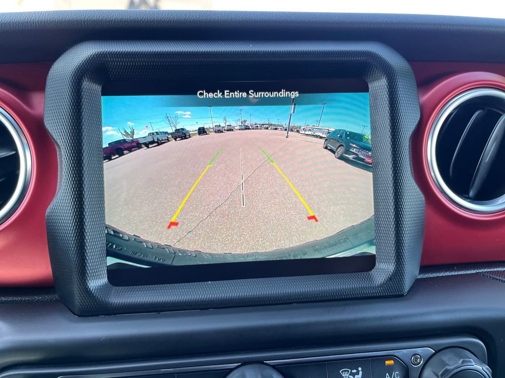 Used 2022 Jeep Wrangler Unlimited Rubicon w/ LED Lighting Group image 29