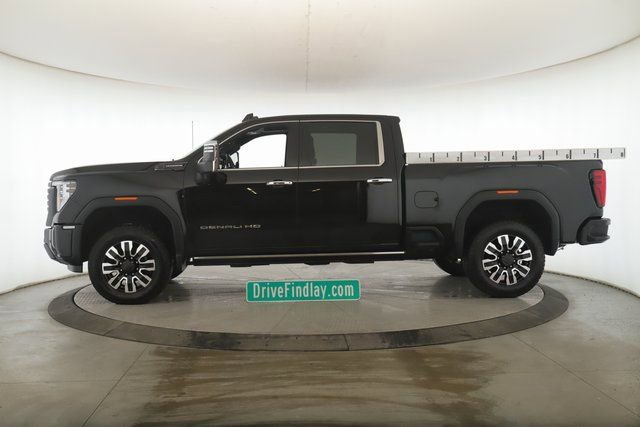 Used 2025 GMC Sierra 2500 Denali Ultimate image 9