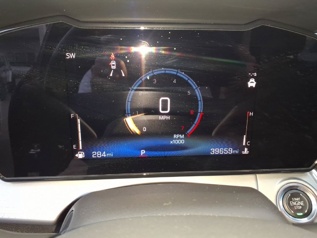 Used 2025 Chevrolet Trax LT w/ LT Convenience Package FWD image 12