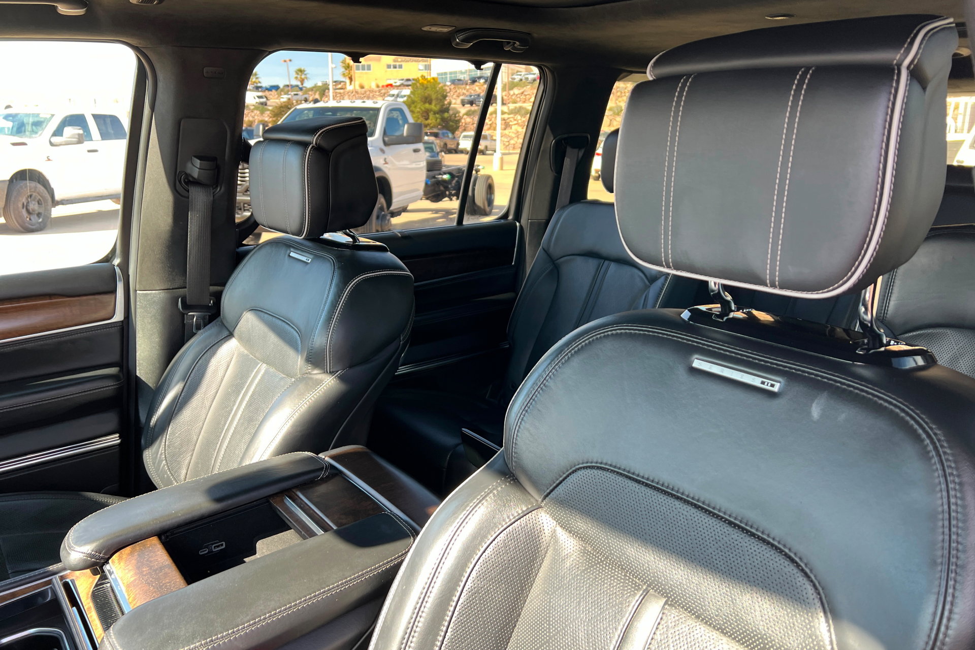 Used 2023 Jeep Grand Wagoneer L Series II image 16