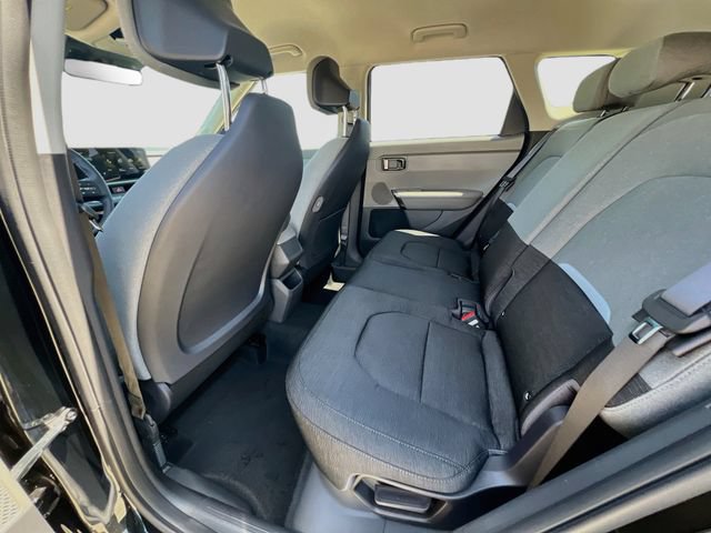 New 2027 Kia Seltos S FWD image 23