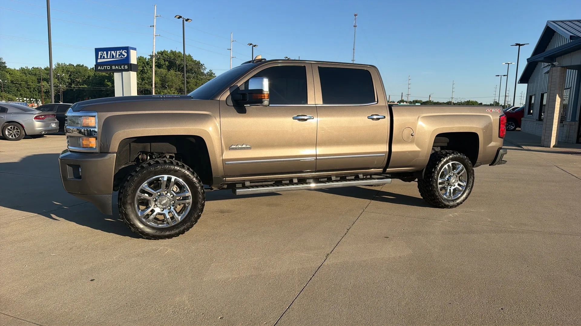 Used 2015 Chevrolet Silverado 2500 High Country w/ Duramax Plus Package AWD/4WD image 7
