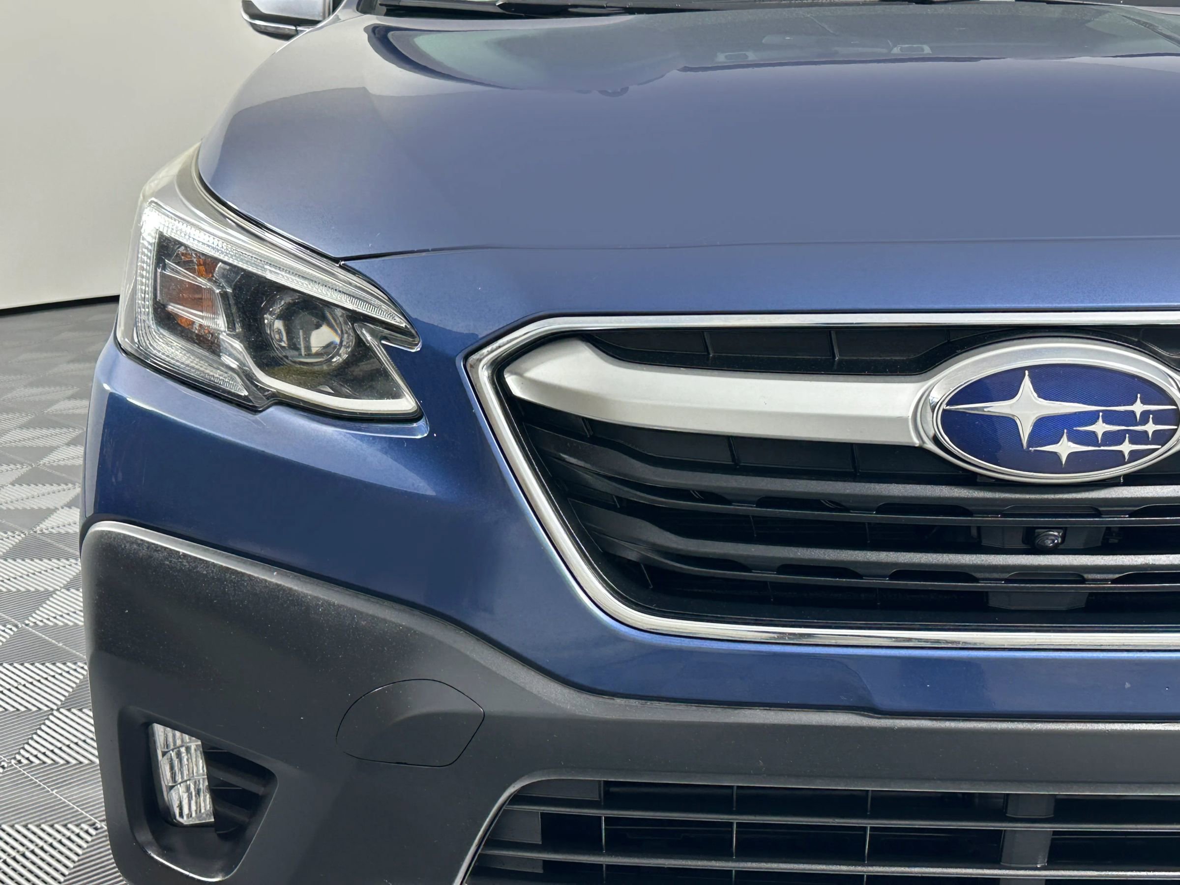 Used 2020 Subaru Outback Touring w/ Popular Package #2 AWD/4WD image 4