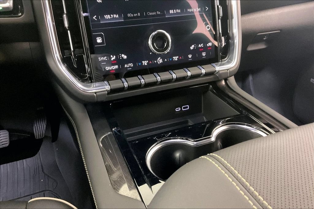 New 2026 GMC Yukon XL Elevation AWD/4WD image 6