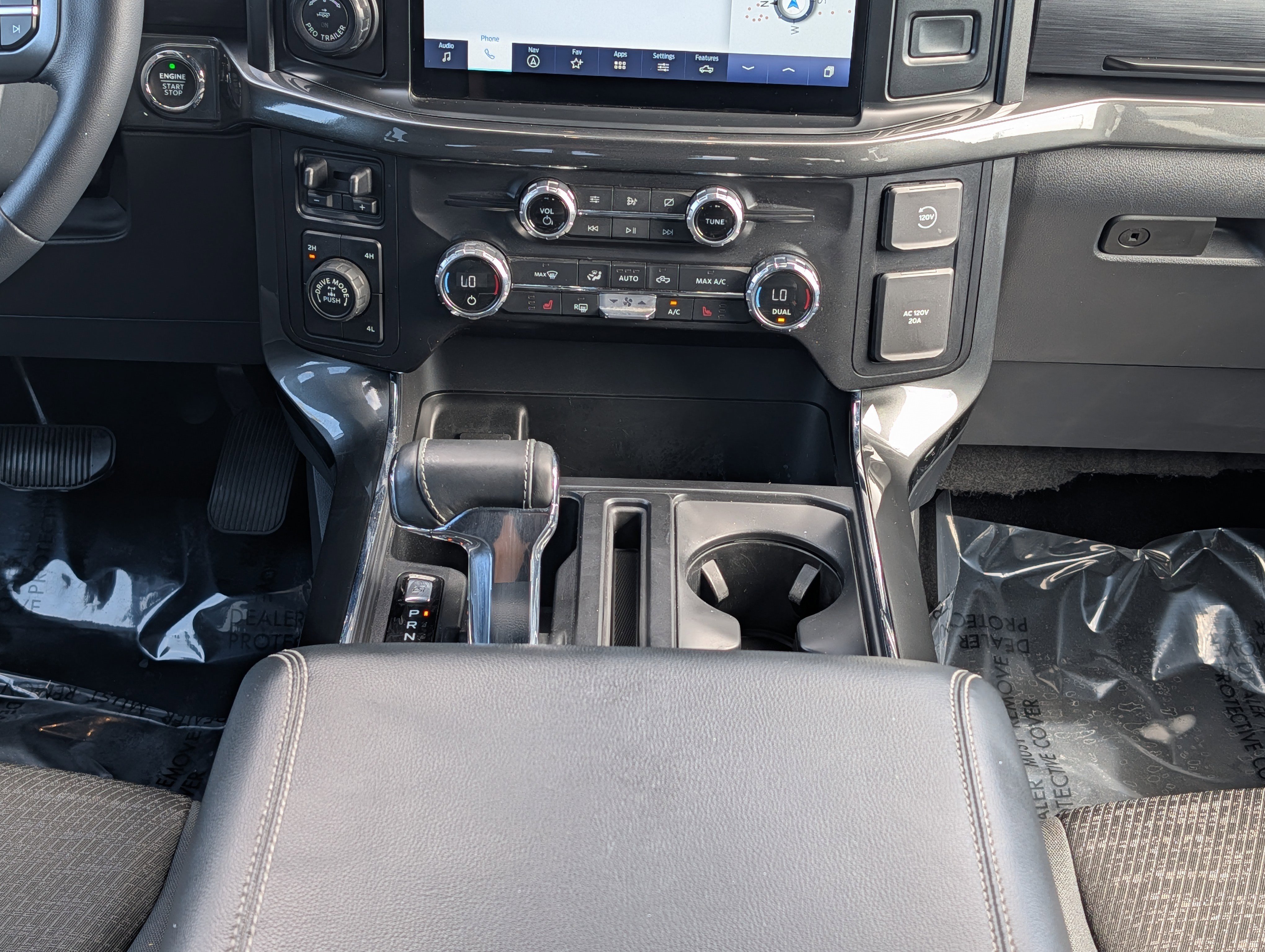 Certified 2021 Ford F150 XLT w/ Equipment Group 302A High image 19