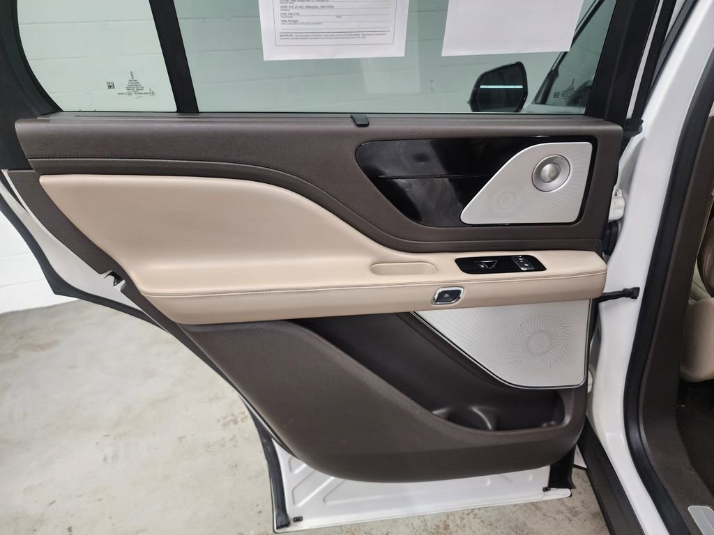 Used 2021 Lincoln Aviator Reserve w/ Equipment Group 202A AWD/4WD image 23