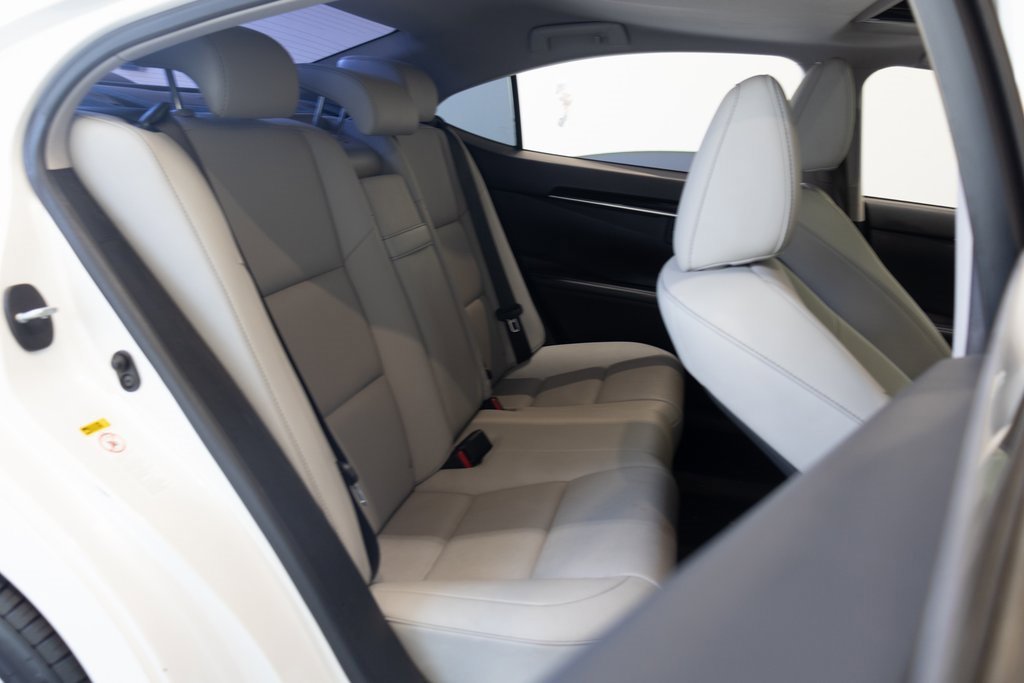 Used 2016 Lexus ES 350 image 22