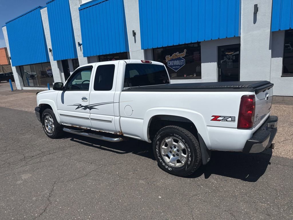 Used 2003 Chevrolet Silverado 1500 LS w/ Off-Road Package AWD/4WD image 12