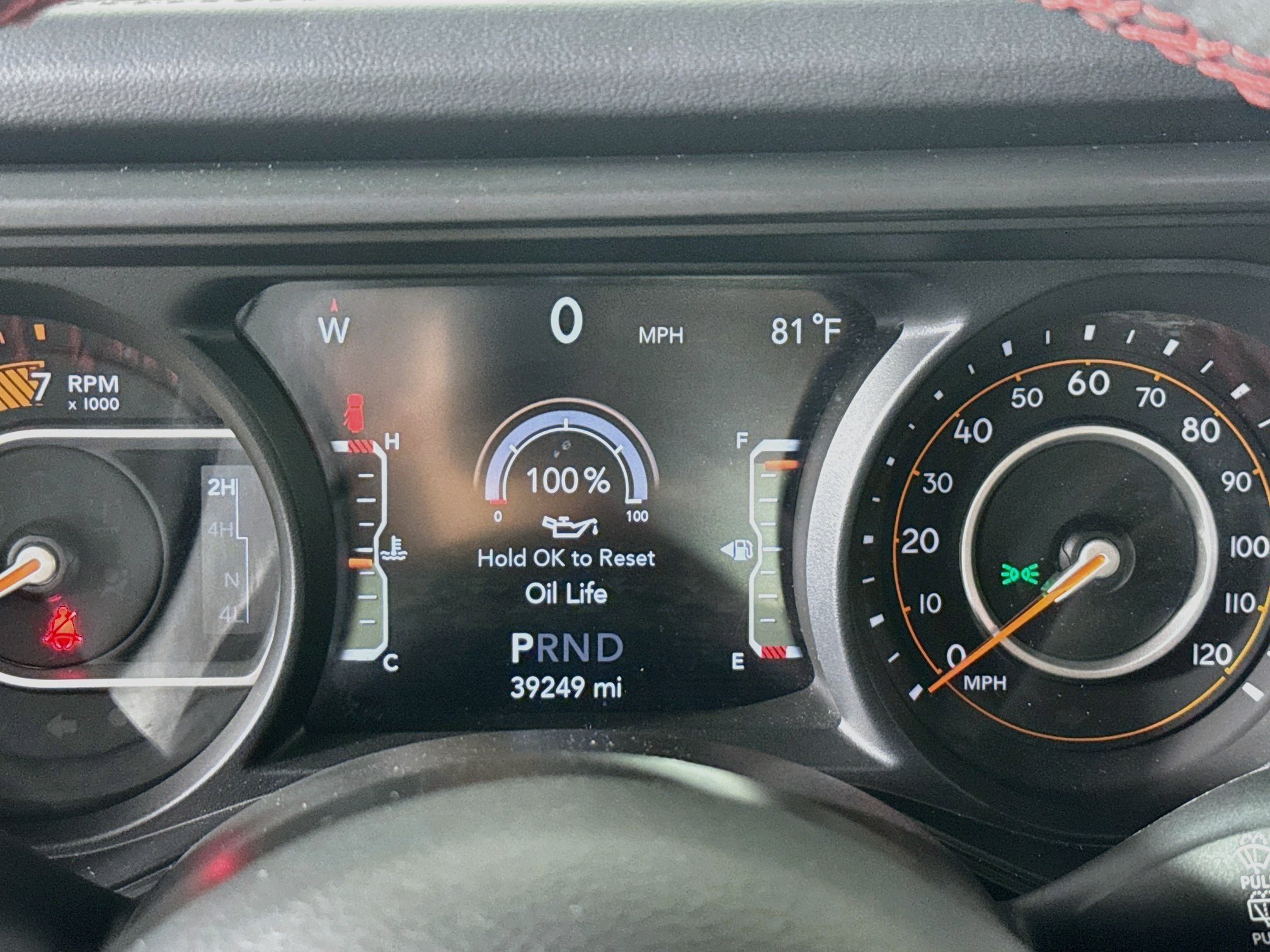 Used 2025 Jeep Wrangler Unlimited Rubicon AWD/4WD image 13
