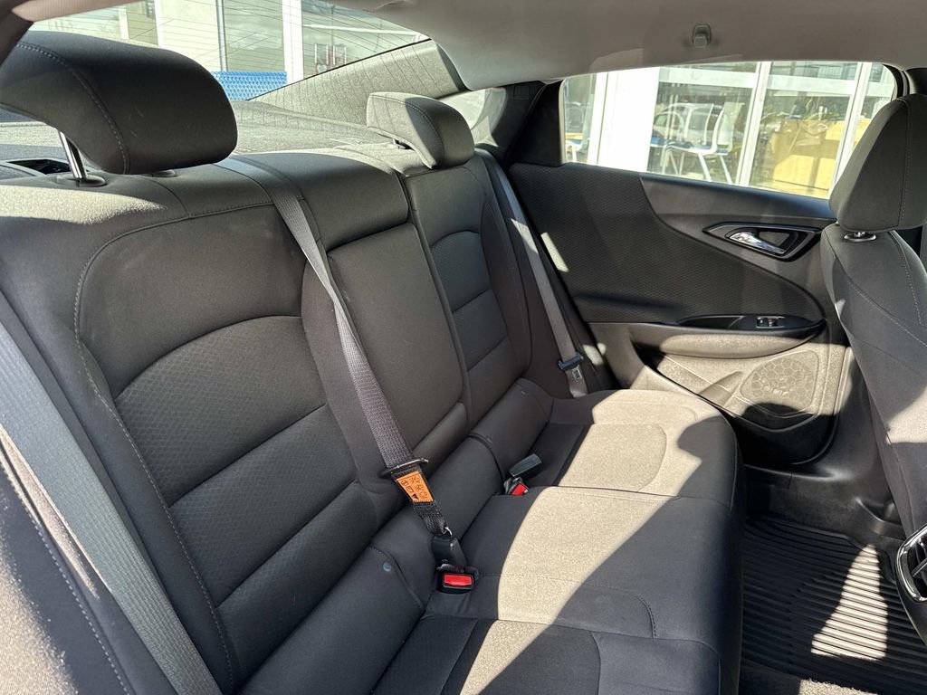 Used 2021 Chevrolet Malibu LT image 10