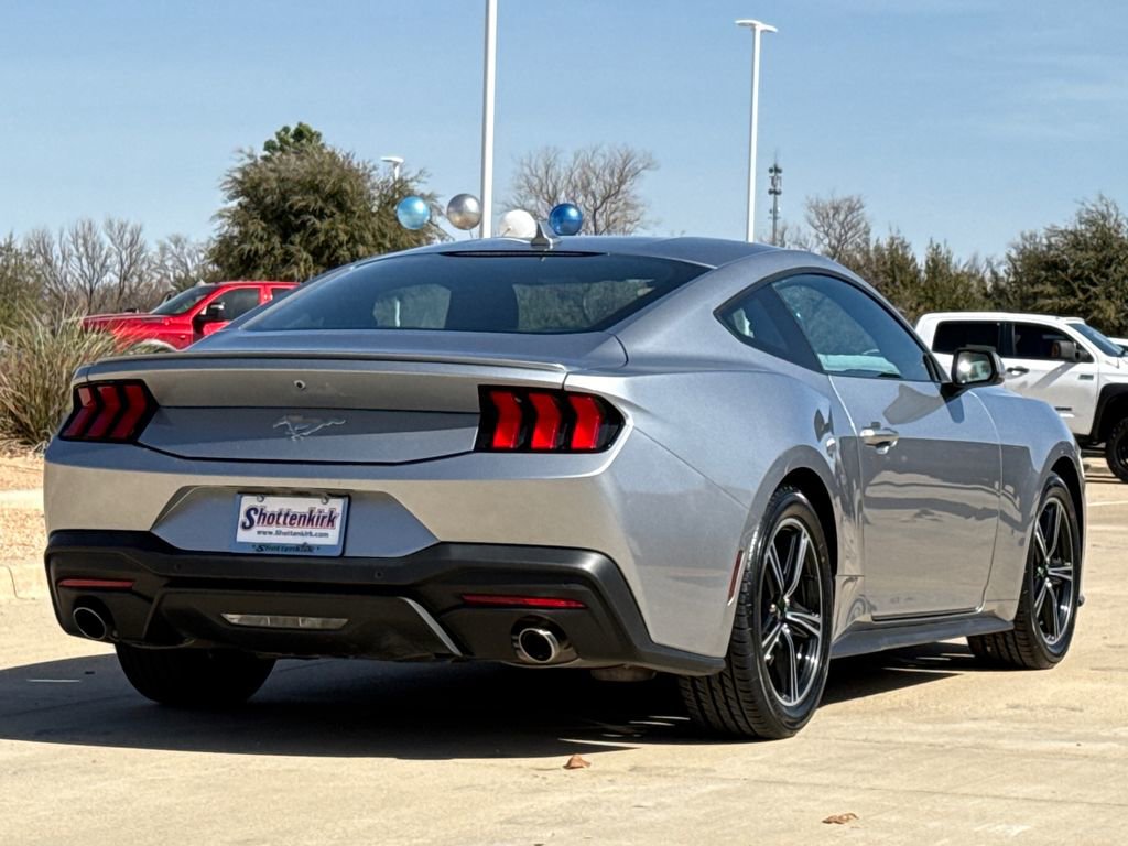 Used 2024 Ford Mustang Premium image 8
