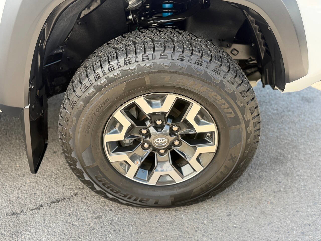 Used 2020 Toyota Tacoma TRD Off-Road w/ Technology Package AWD/4WD image 67