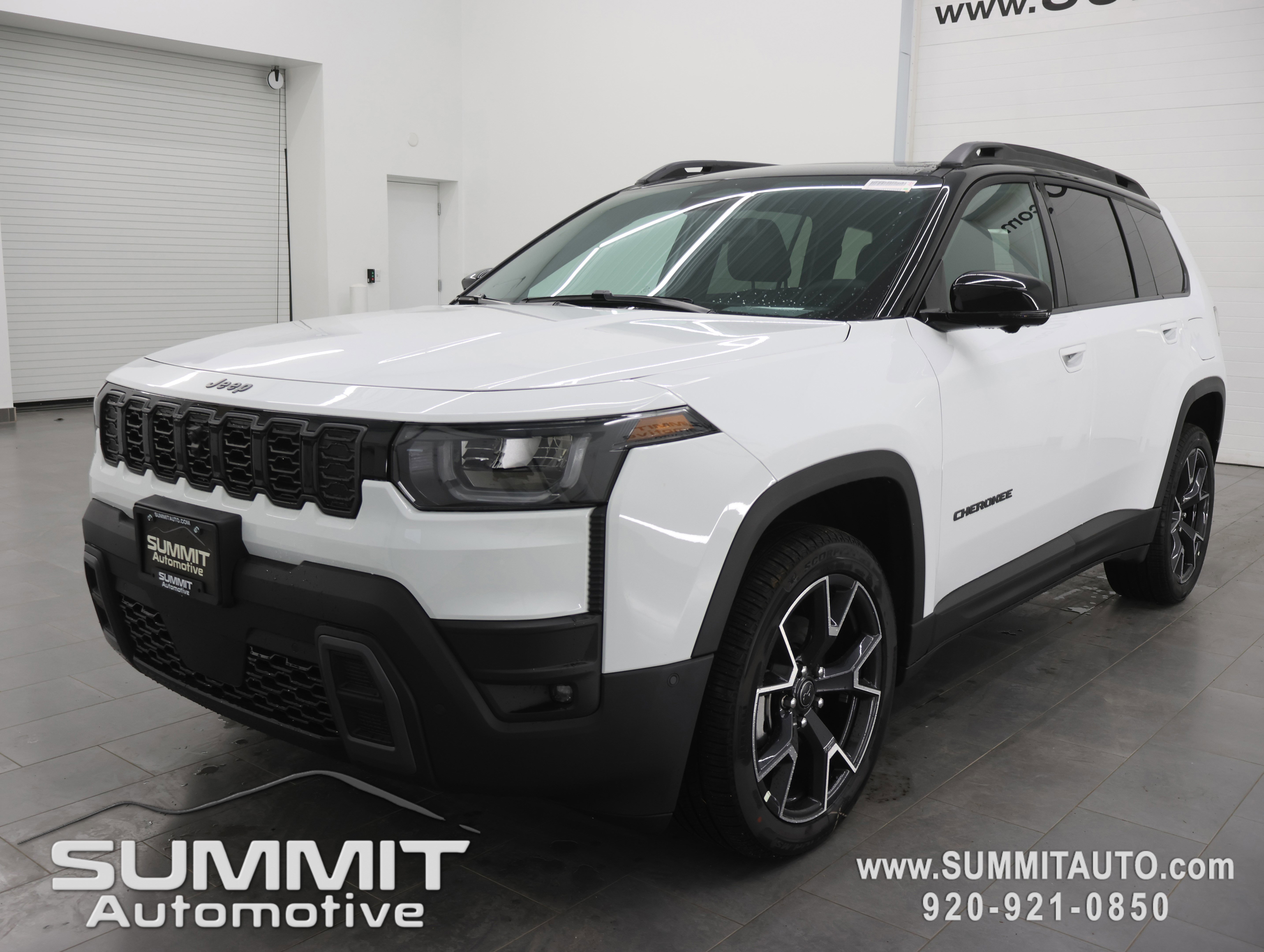 New 2026 Jeep Cherokee Overland image 7