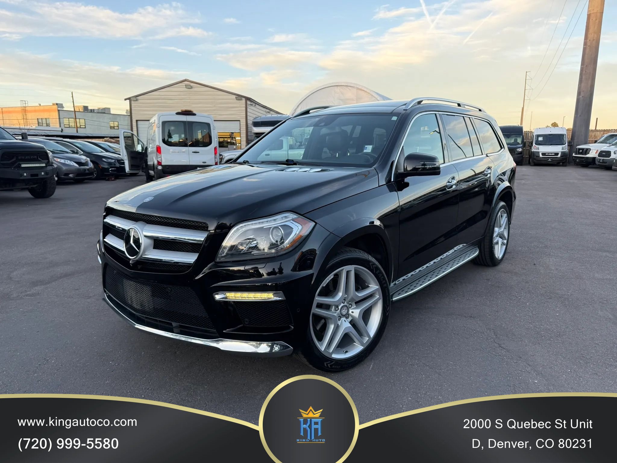 Used 2015 Mercedes-Benz GL 550 4MATIC image 1