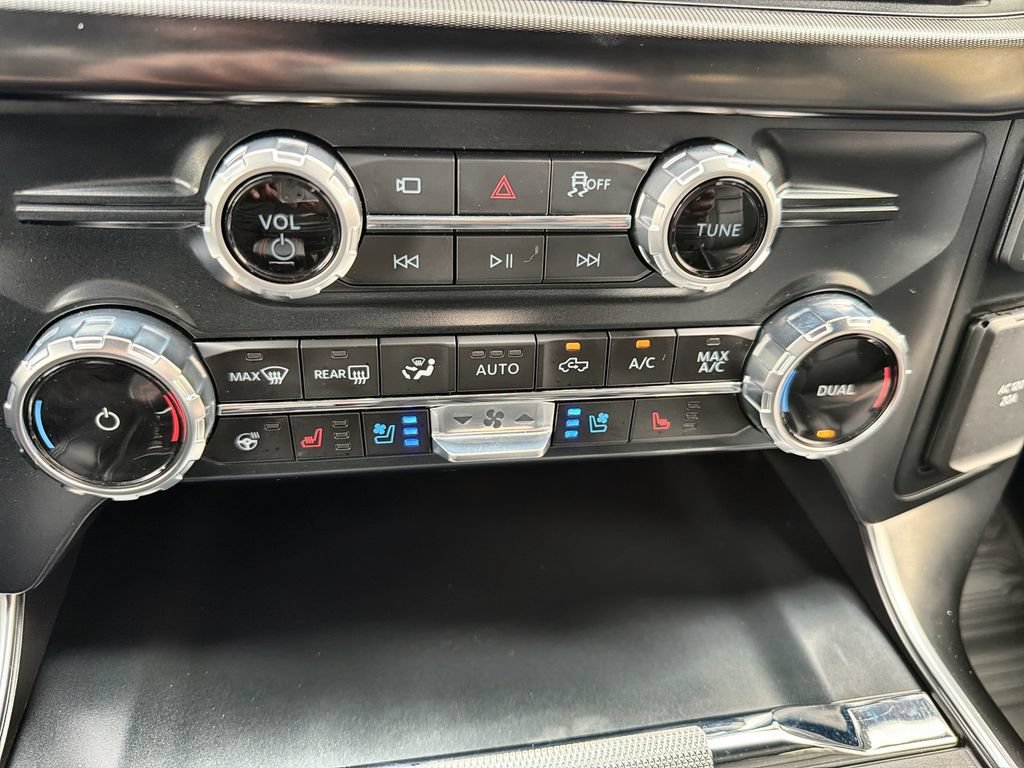 Used 2025 Ford F150 Raptor AWD/4WD image 17
