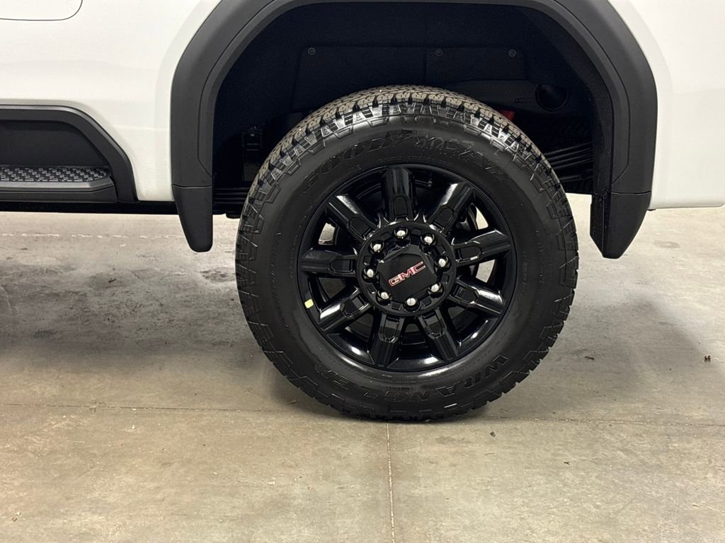 New 2026 GMC Sierra 2500 AT4 w/ AT4 Premium Plus Package image 13