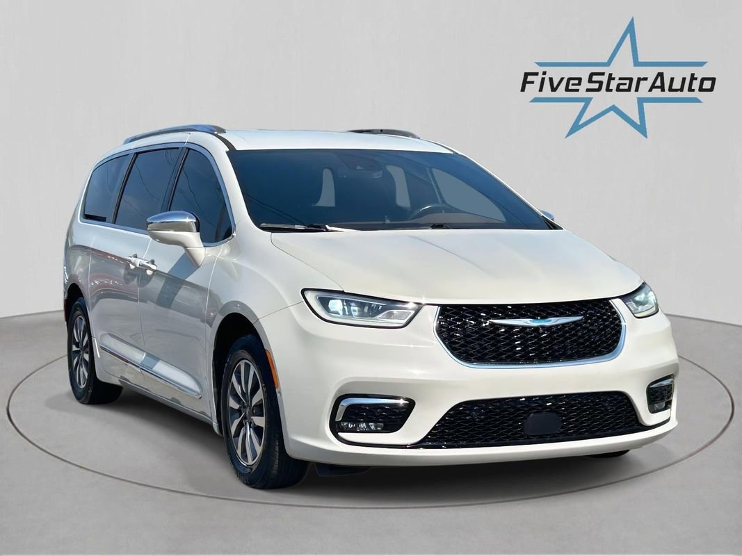 Used 2021 Chrysler Pacifica Limited w/ Premium & Safety Sphere Group image 1