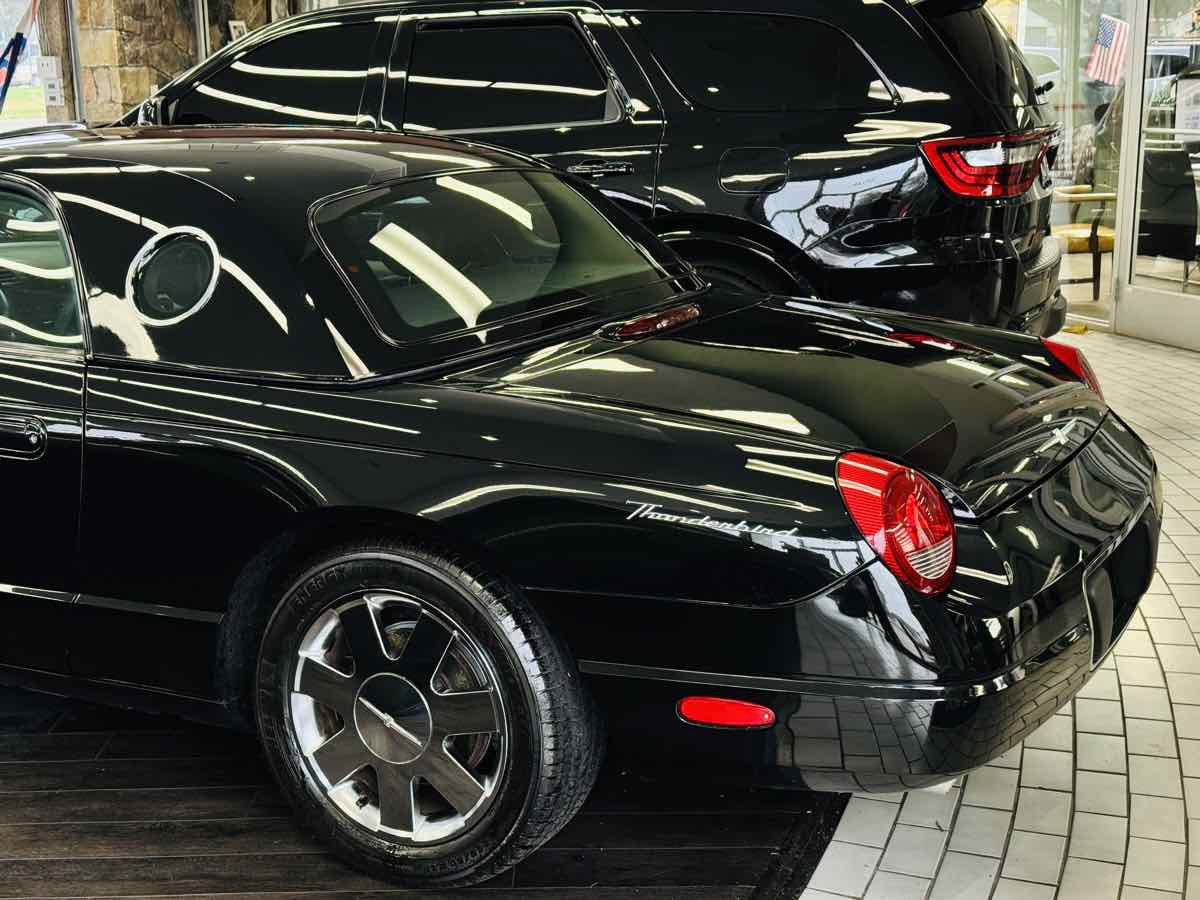 Used 2002 Ford Thunderbird Deluxe image 13