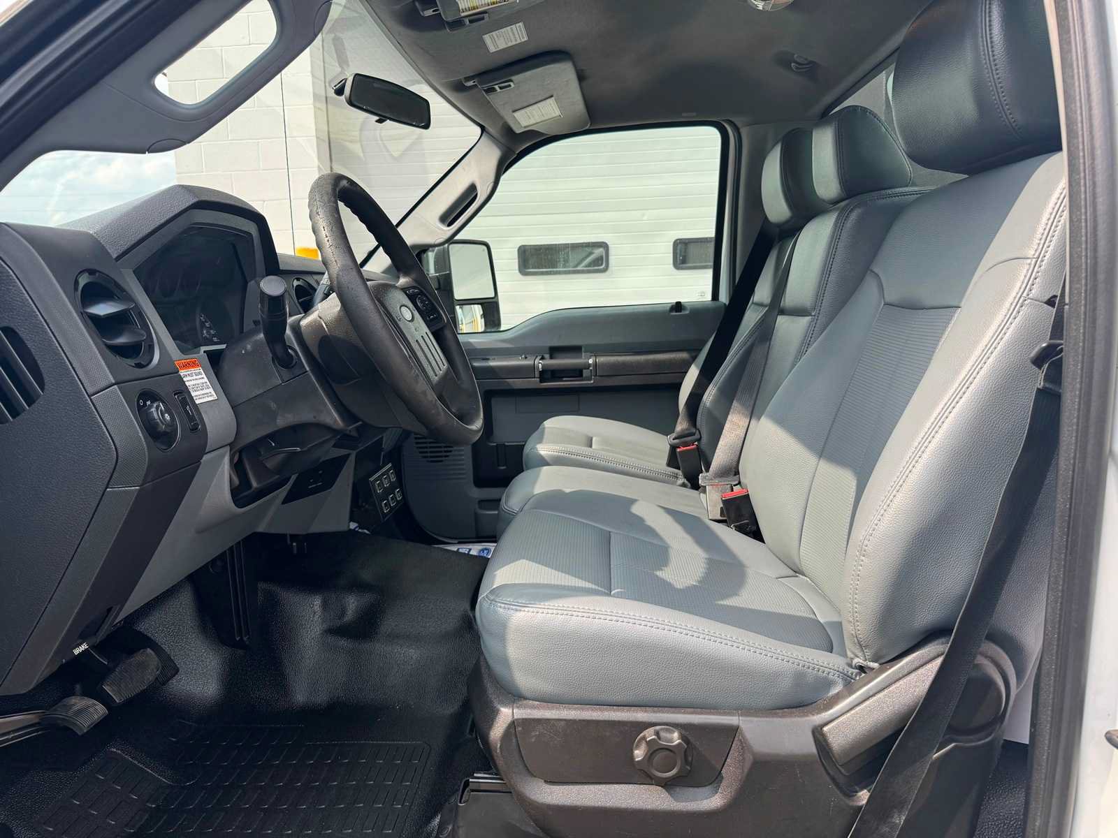 Used 2016 Ford F550 Luxury RWD image 7