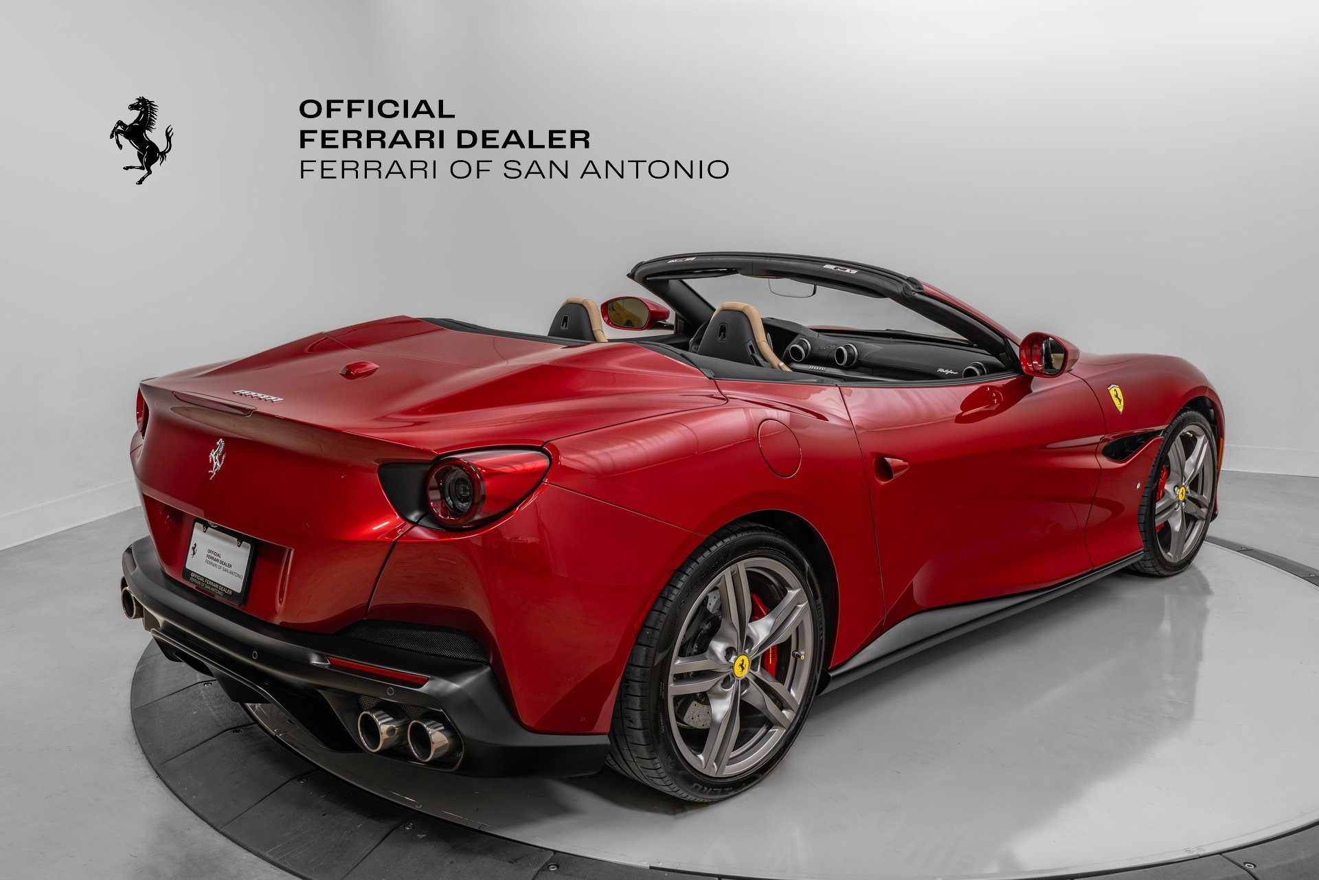 Certified 2020 Ferrari Portofino image 10