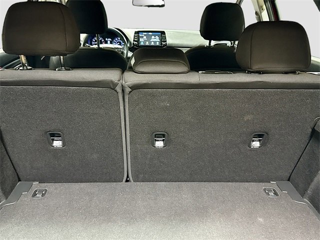 Used 2018 Hyundai Elantra GT image 25