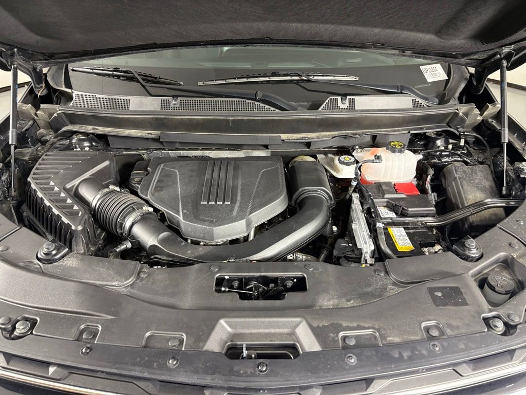Used 2025 Chevrolet Traverse LT FWD image 51