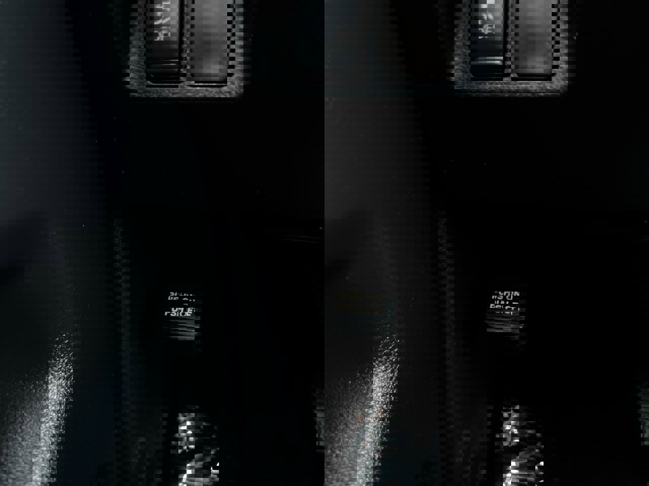 Used 2024 Nissan Frontier SV w/ SV Convenience Package image 30