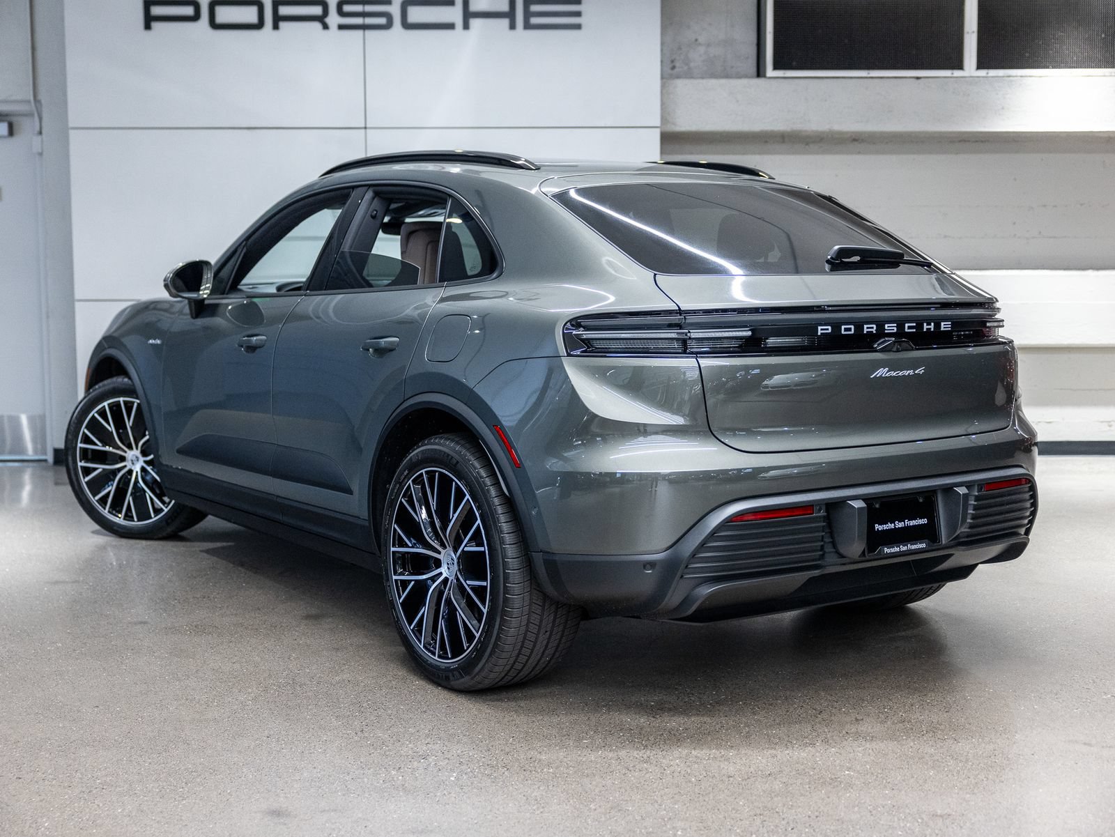New 2026 Porsche Macan 4 Electric AWD/4WD image 3