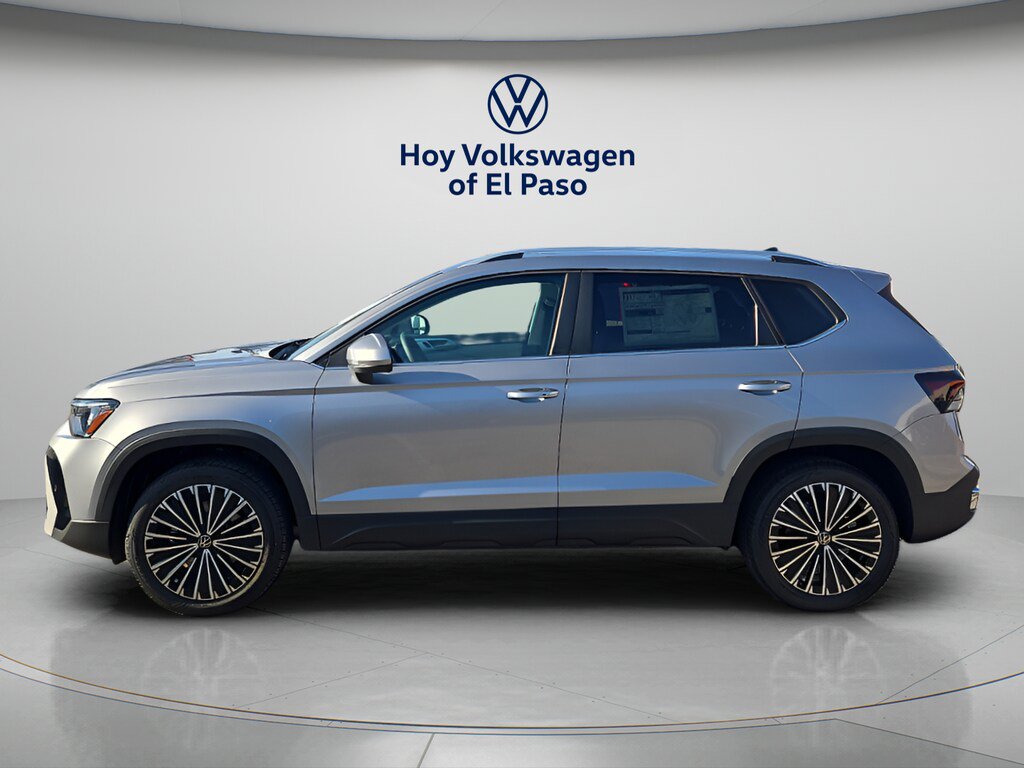 New 2026 Volkswagen Taos SE FWD image 5