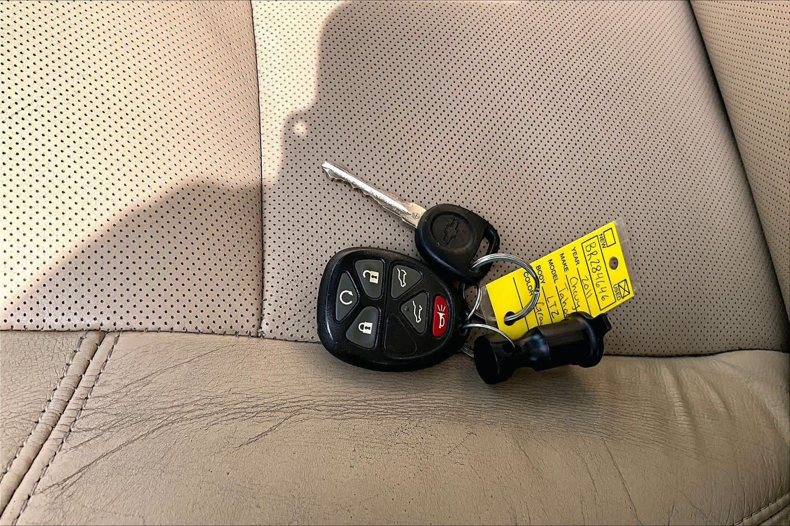 Used 2011 Chevrolet Tahoe LTZ AWD/4WD image 14