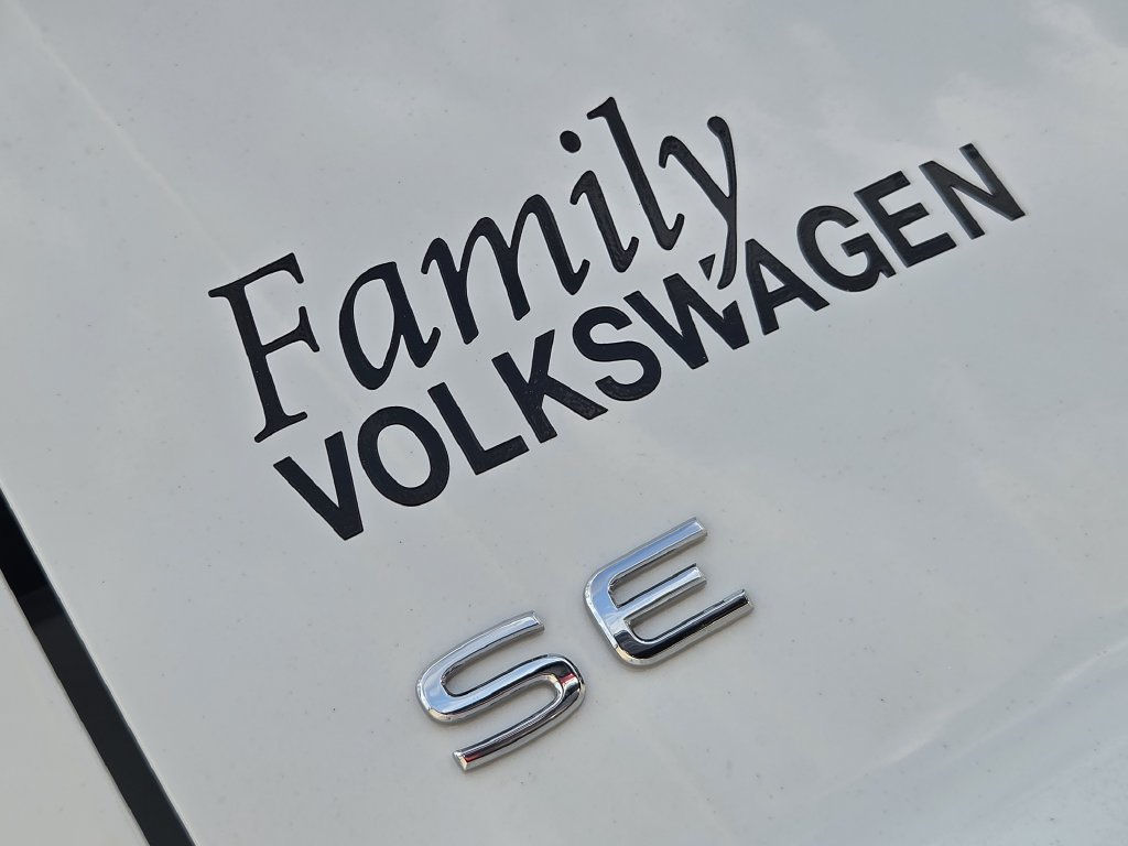 New 2026 Volkswagen Atlas Cross Sport SE FWD image 9