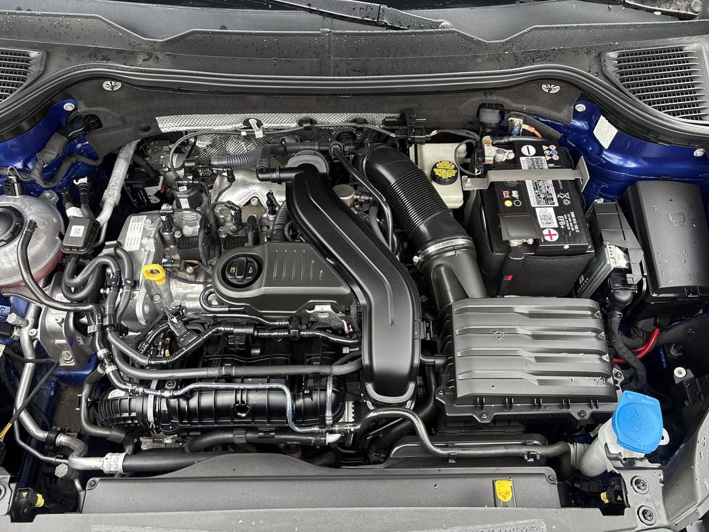 Used 2023 Volkswagen Taos SE image 29