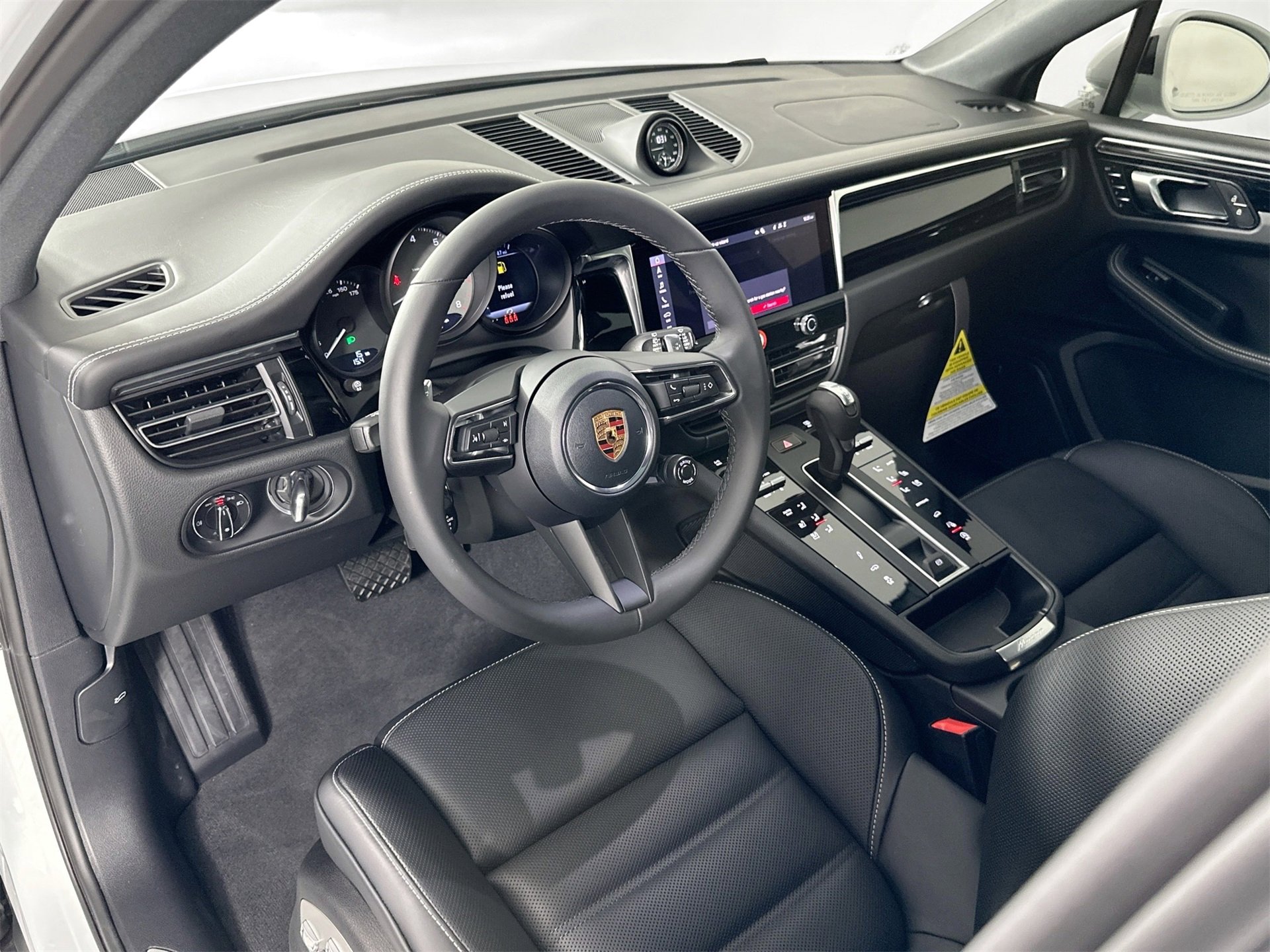 New 2026 Porsche Macan S image 4