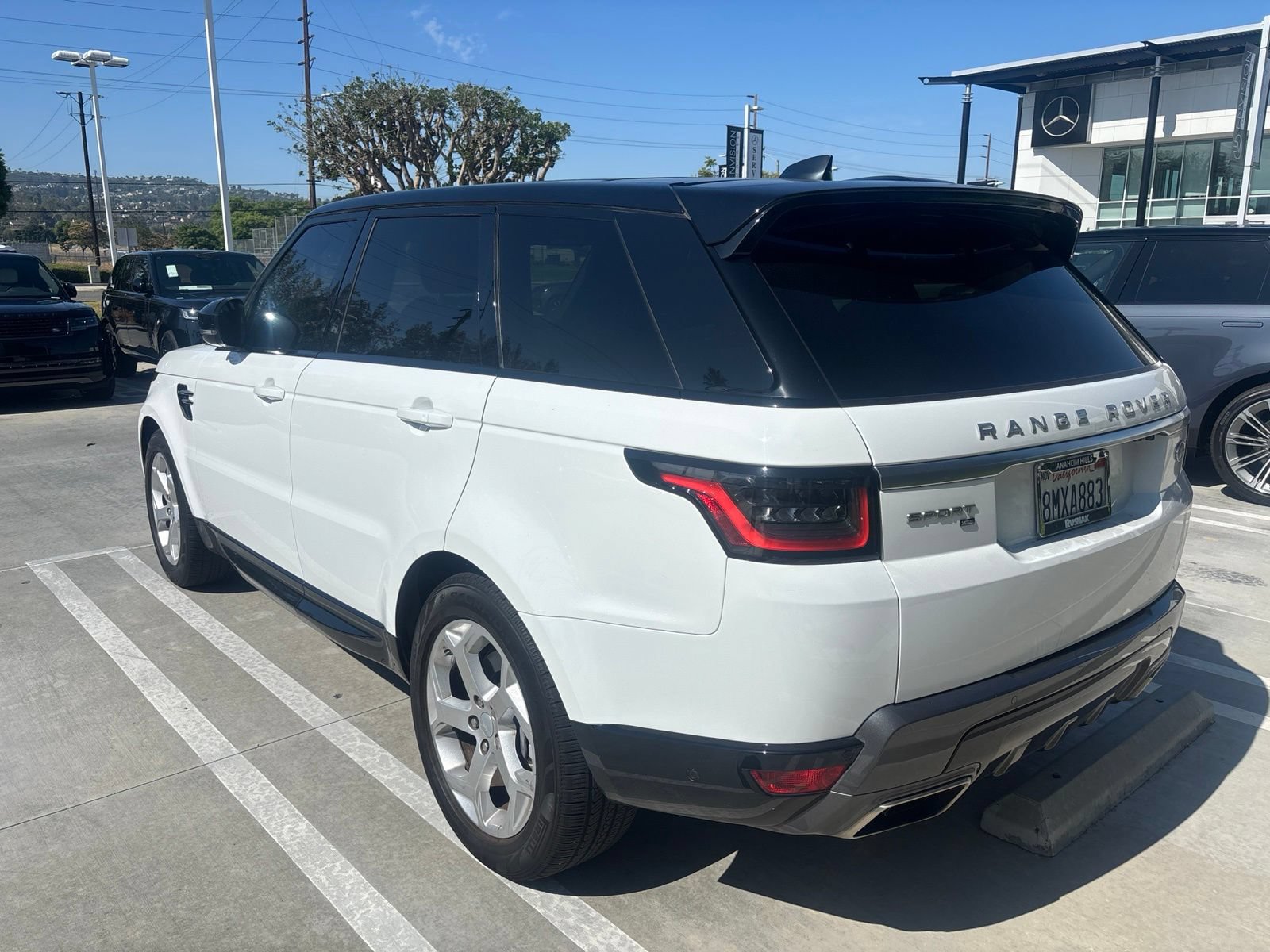 Used 2020 Land Rover Range Rover Sport HSE AWD/4WD image 4