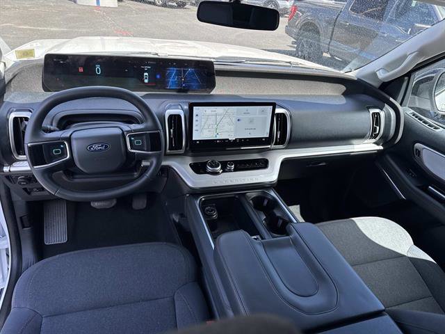 Used 2025 Ford Expedition Max Active AWD/4WD image 33