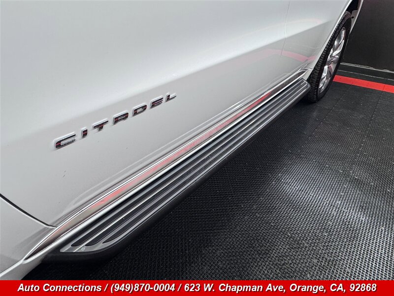 Used 2018 Dodge Durango Citadel w/ Technology Group AWD/4WD image 46