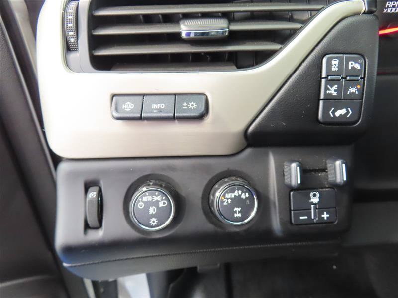 Used 2020 GMC Yukon XL Denali AWD/4WD image 16