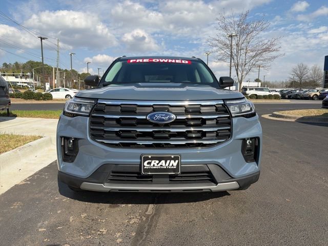 Used 2025 Ford Explorer Active w/ Active Comfort Package image 2